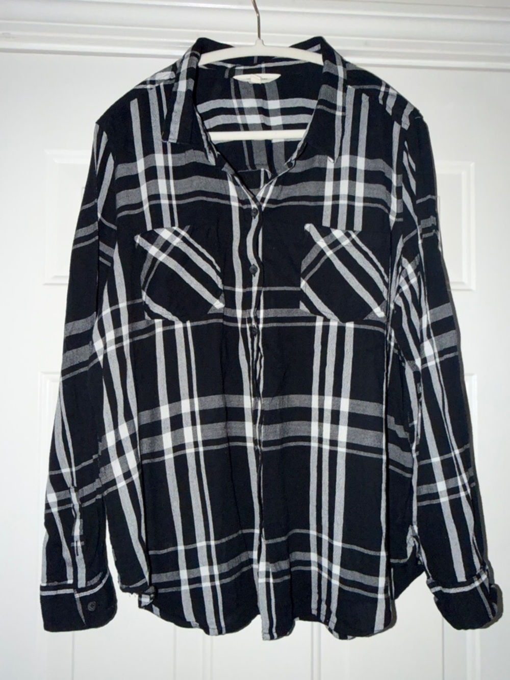 Lucky Brand Black & White Plaid Button-Front Shirt. XL